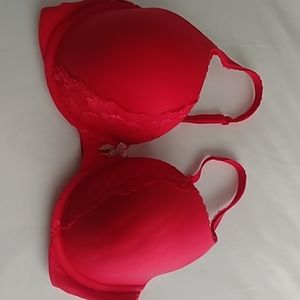 Victoria Secret bra.